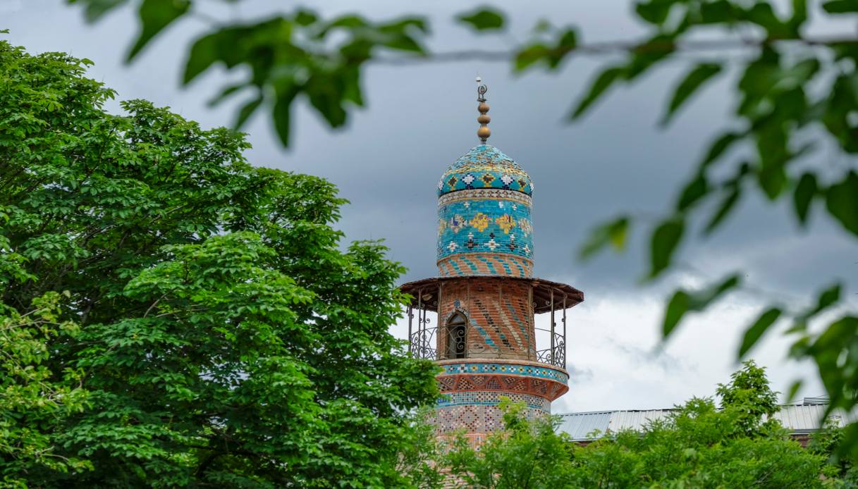 Decorazioni del minareto della Moschea Blu di Erevan