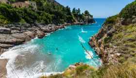 Il mare della Campania è balneabile al 98%: le zone top