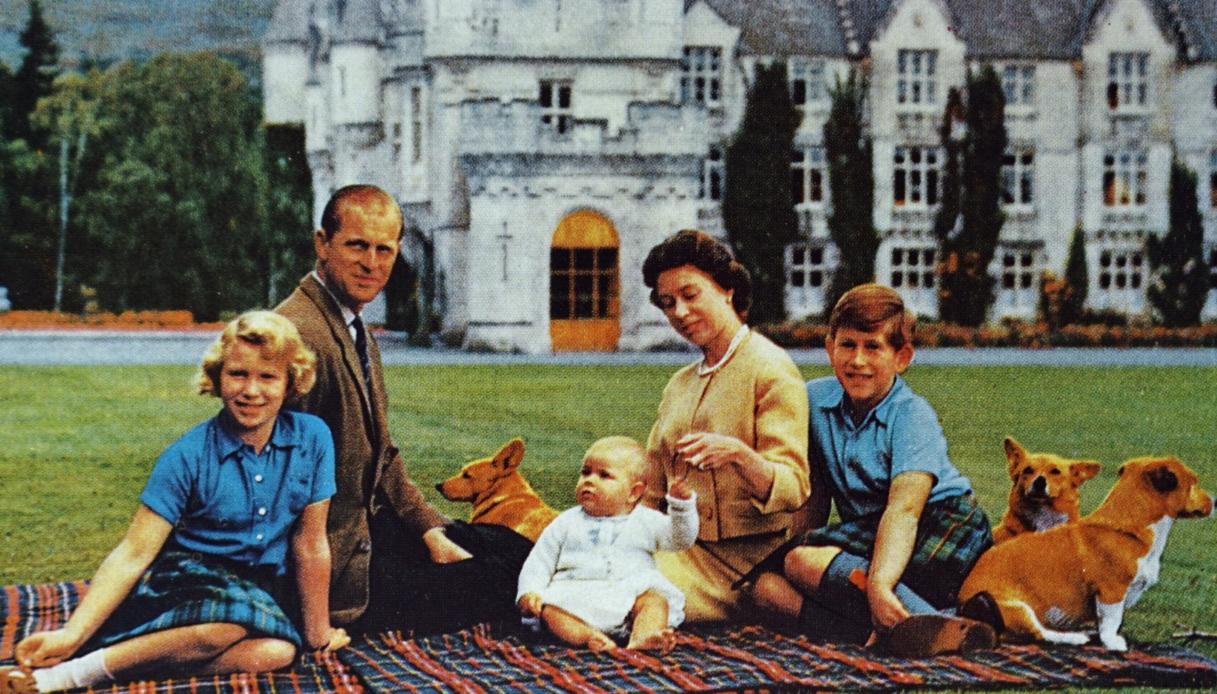 La famiglia reale al Balmoral Castle