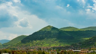 Tra storia e leggenda nella Valle delle Piramidi in Bosnia