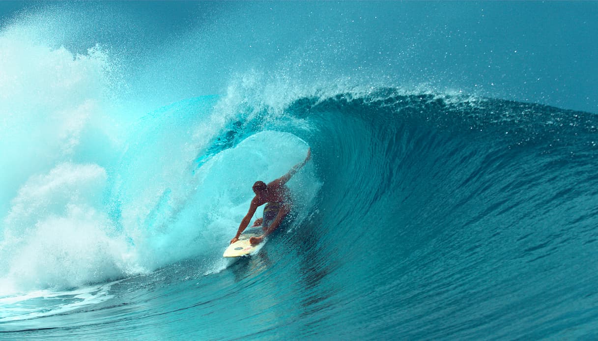 Surfista a Teahupo'o