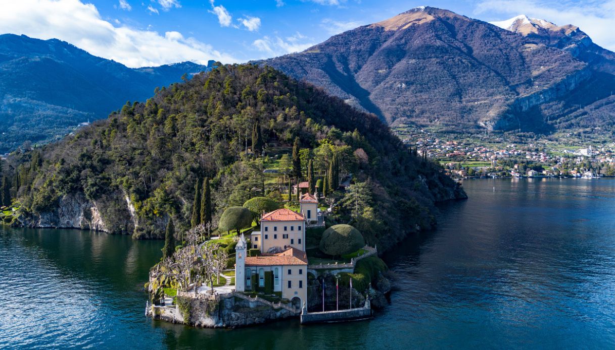 Vista di Villa del Balbianello dall'alto