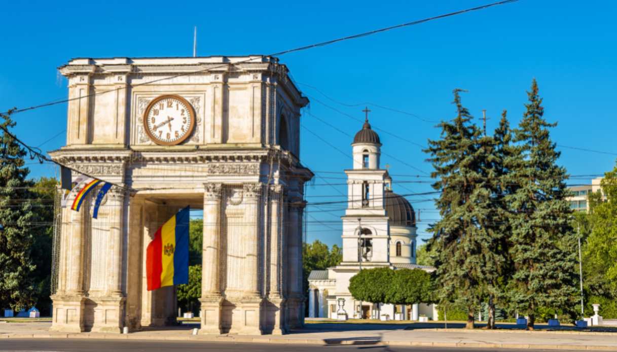 Chisinau arco di trionfo