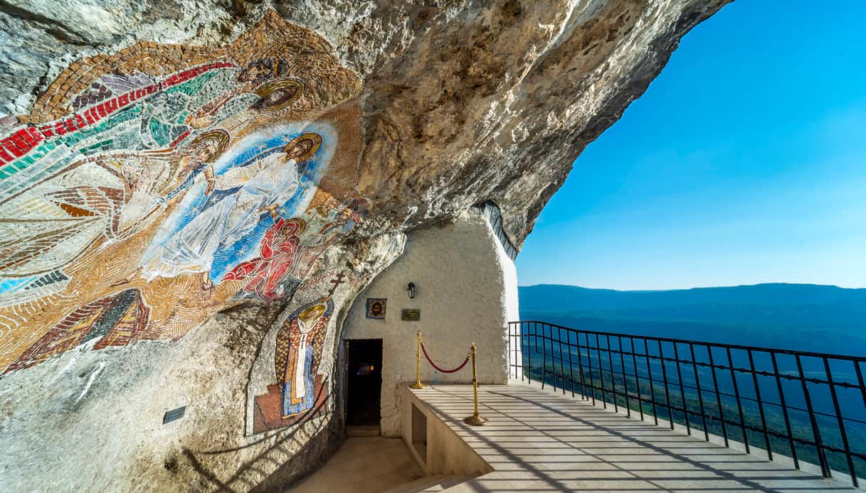 Cosa vedere nel Monastero di Ostrog: gli affreschi