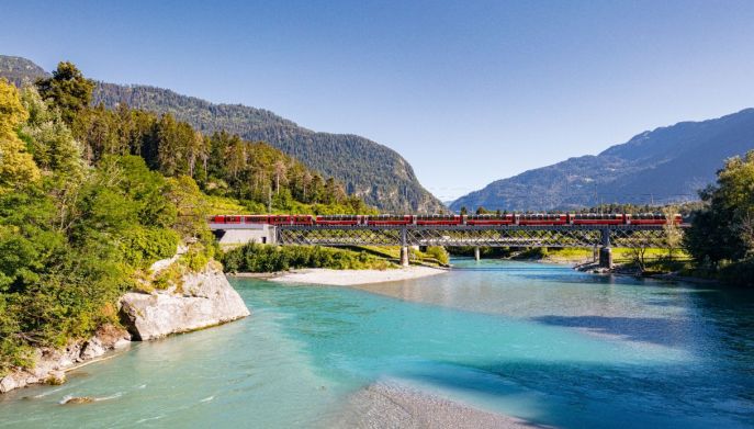 Viaggiare a bordo della Linea dell'Albula