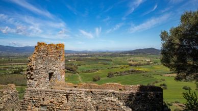 Castello di Acquafredda, in Sardegna, un luogo pieno di misteriose leggende