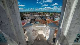 Viaggio a Cienfuegos, la bella città nel Sud di Cuba