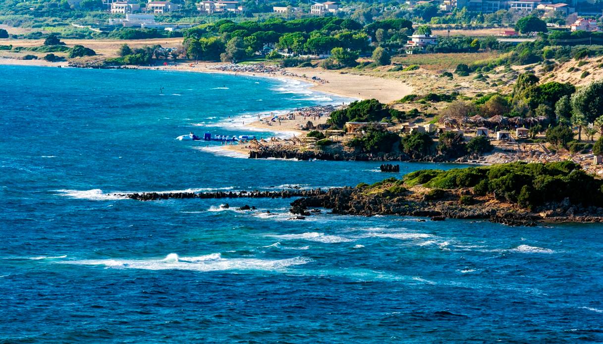 Petrochori Beach, spiaggia meravigliosa di Costa Navarino