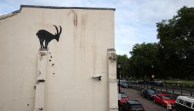 A Londra è comparso un nuovo murale di Banksy