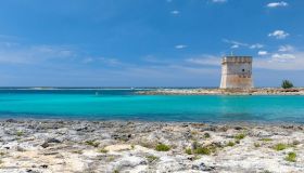 Spiaggia di Torre Chianca, una delle località balneari più apprezzate del Salento