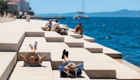 È sempre la stagione perfetta per un viaggio a Zara, anche a settembre e ottobre