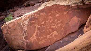 Le incisioni rupestri di Twyfelfontein: Patrimonio dell’Umanità in Namibia