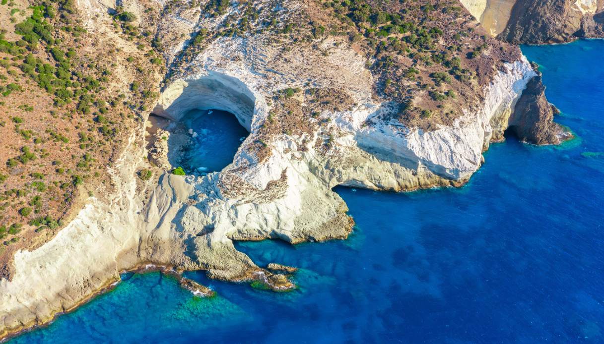 Grotta di Sykia, Milos