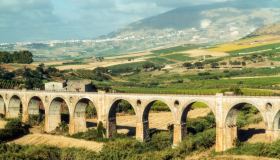 ArcheoExperience nell’Isola dei Tesori, il treno storico che attraversa la Sicilia