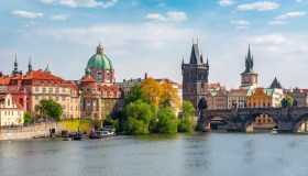 Praga ha appena vietato i bar aperti fino a tarda notte