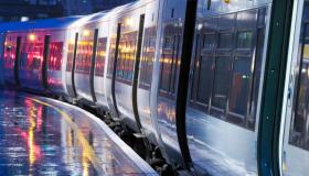 Viaggio a bordo dei Techno Train, discoteche in movimento