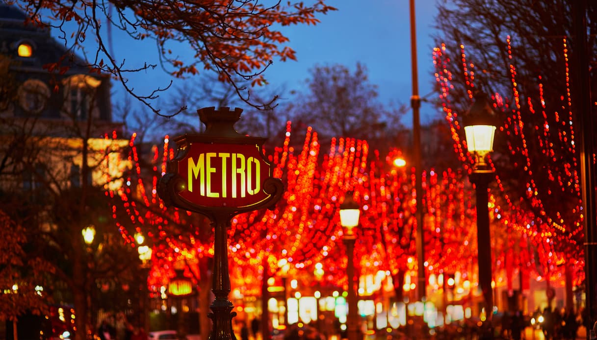 Parigi, metro, Natale