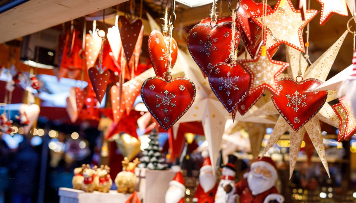 Bancarella dei mercatini di Natale a Budapest