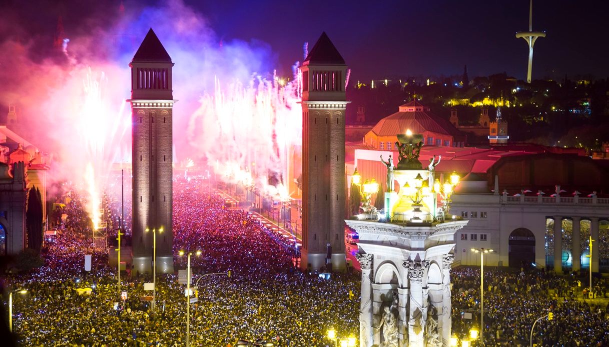 Plaça d’Espanya e fuochi d'artificio di Capodanno