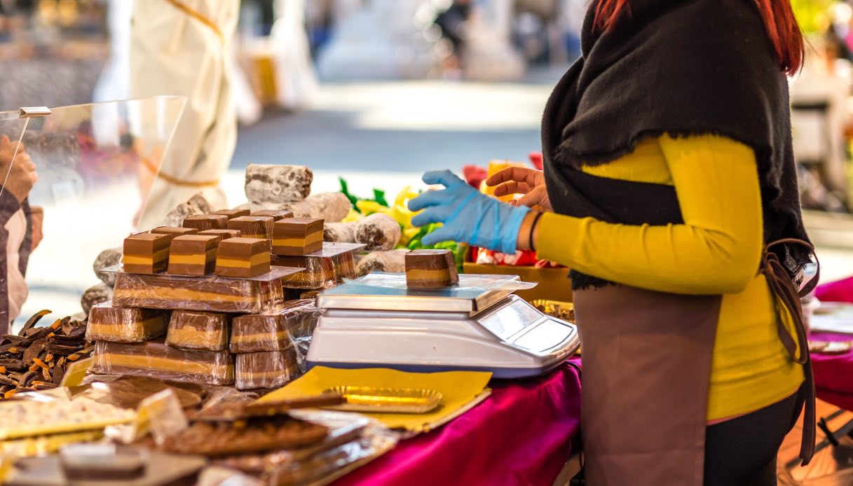 https://siviaggia.it/wp-content/uploads/sites/2/2024/11/festa-del-cioccolato.jpg