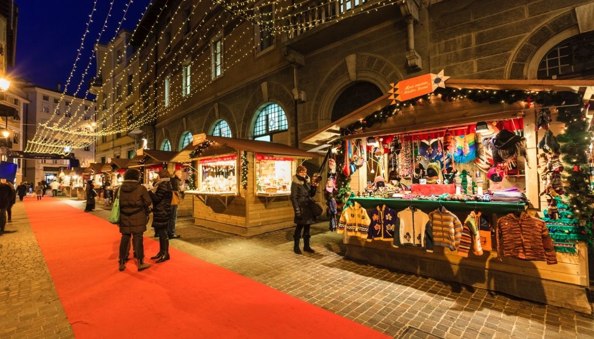 https://siviaggia.it/wp-content/uploads/sites/2/2024/11/mercatini-di-Natale-a-Rovereto.jpg