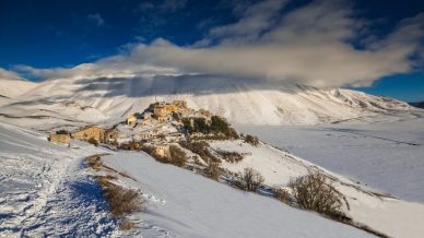 I borghi con la neve, piccoli (ma splendidi) gioielli d’Italia