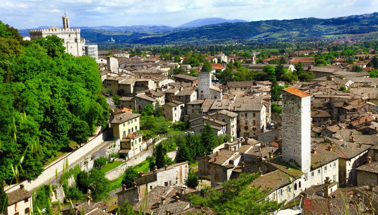 Gubbio in un giorno: cosa vedere e fare nell’incantevole borgo umbro