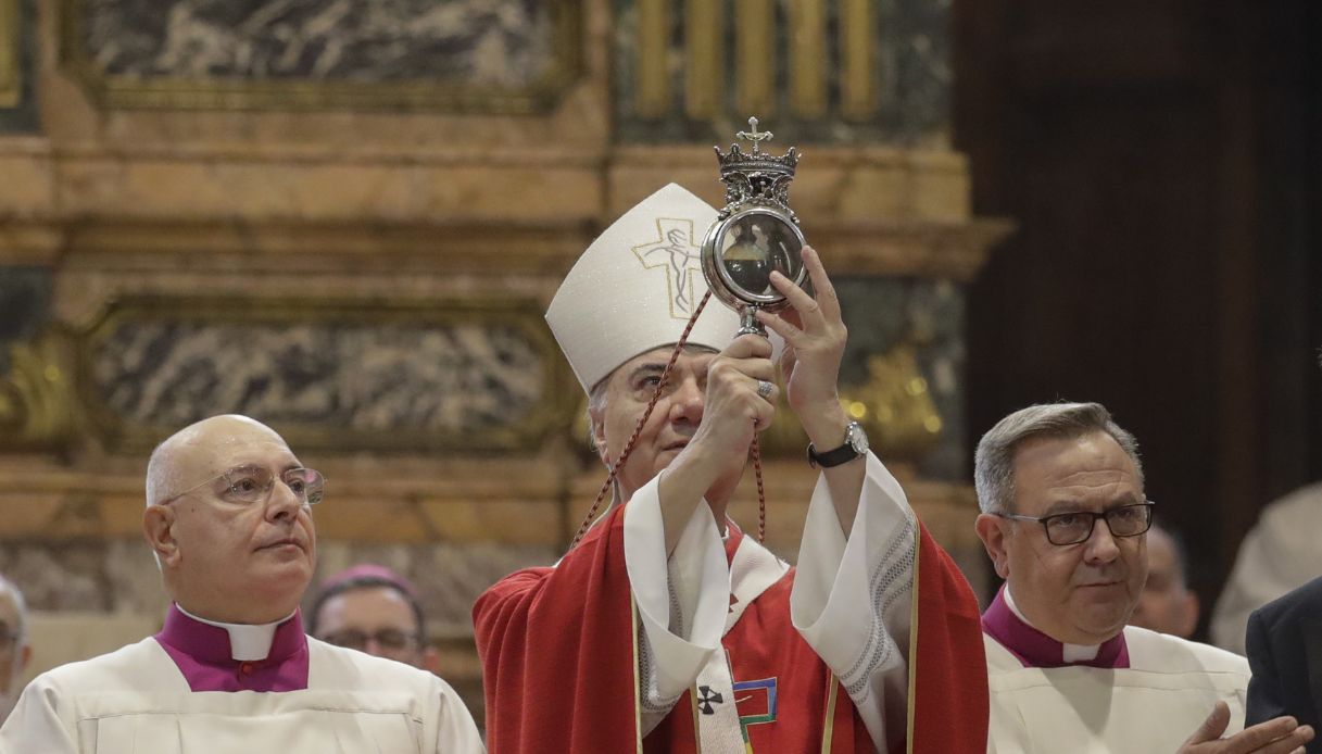 La celebrazione del miracolo di San Gennaro a Napoli