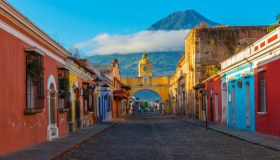 Cosa fare ad Antigua Guatemala, la meta da visitare nel 2025