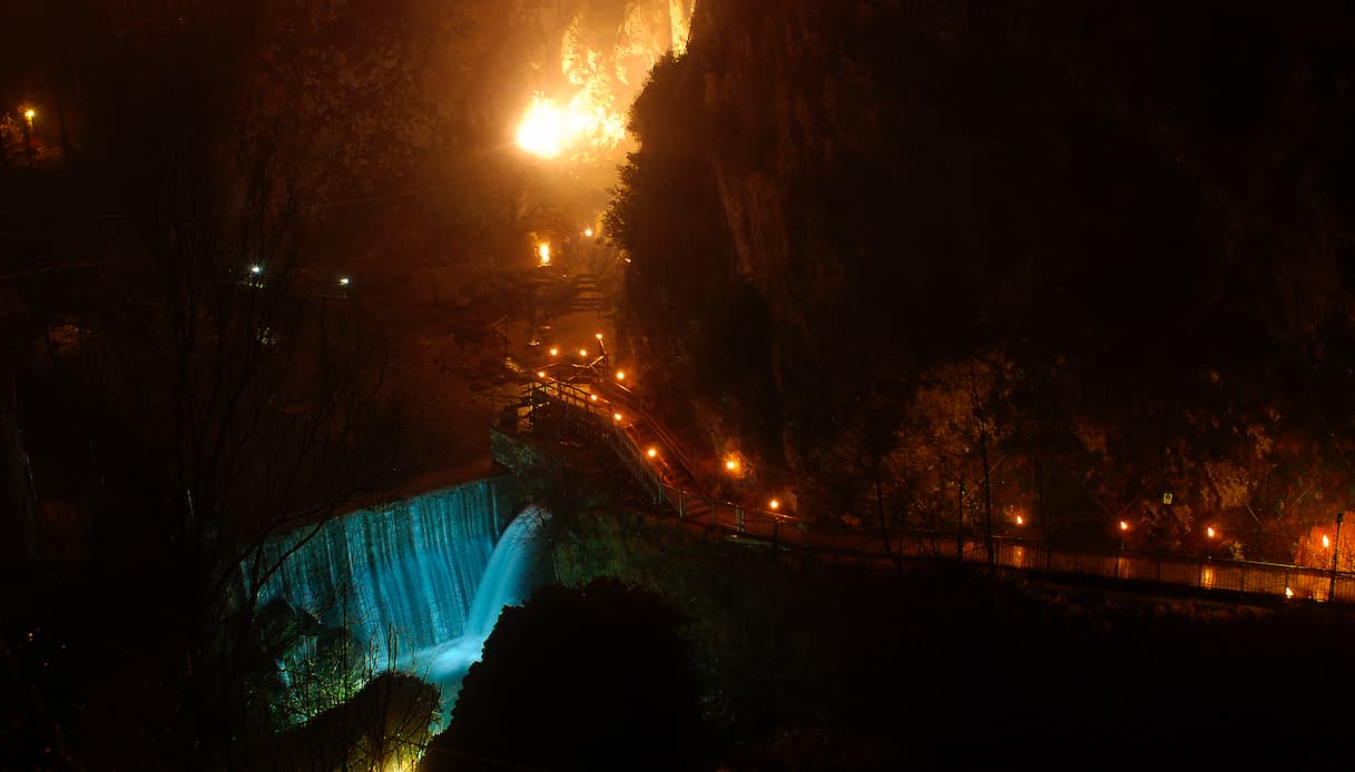 Presepe Vivente, Equi Terme, grotta