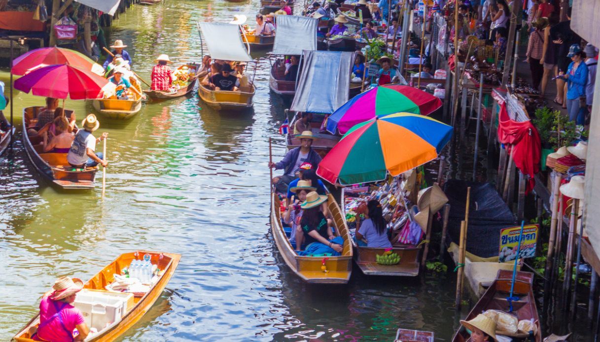 Uno spaccato quotidiano dei Floating Market in Thailandia