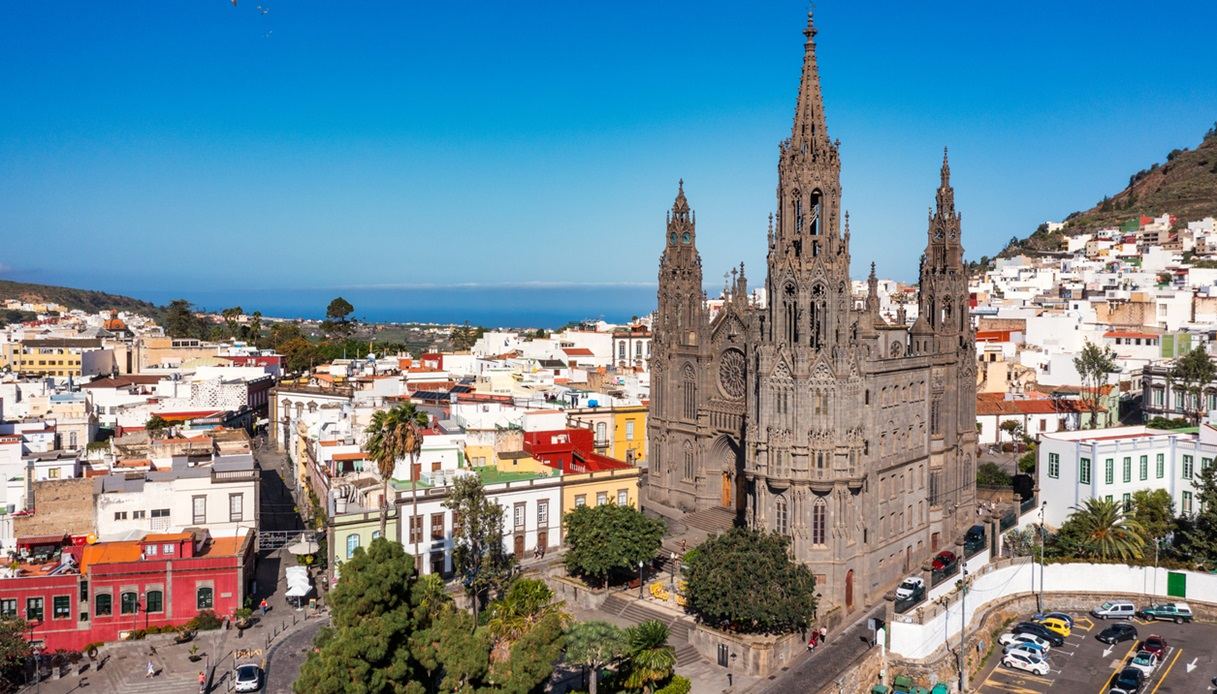 Arucas e la sua Cattedrale, Gran Canaria