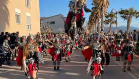 Carnevale di Follonica, sfilate, carri e divertimento sul mare della Toscana