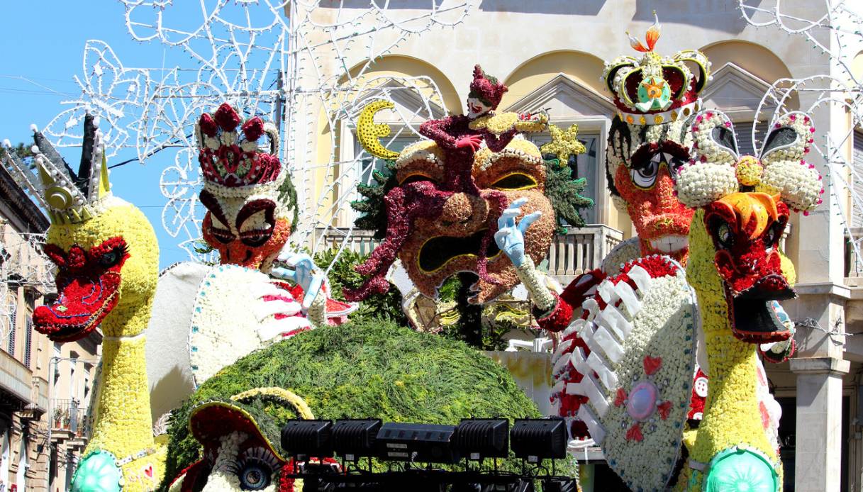 Carnevale di Acireale, Sicilia