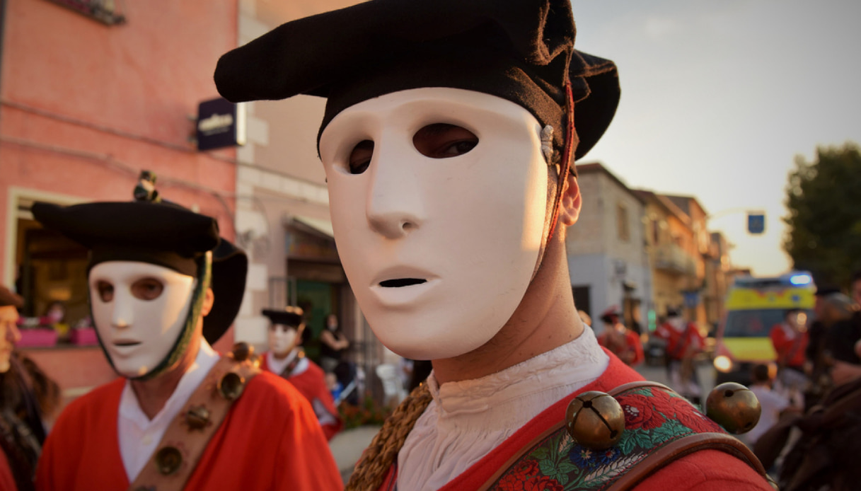 Carnevale di Mamoiada, un tuffo nelle tradizioni più affascinanti della Sardegna