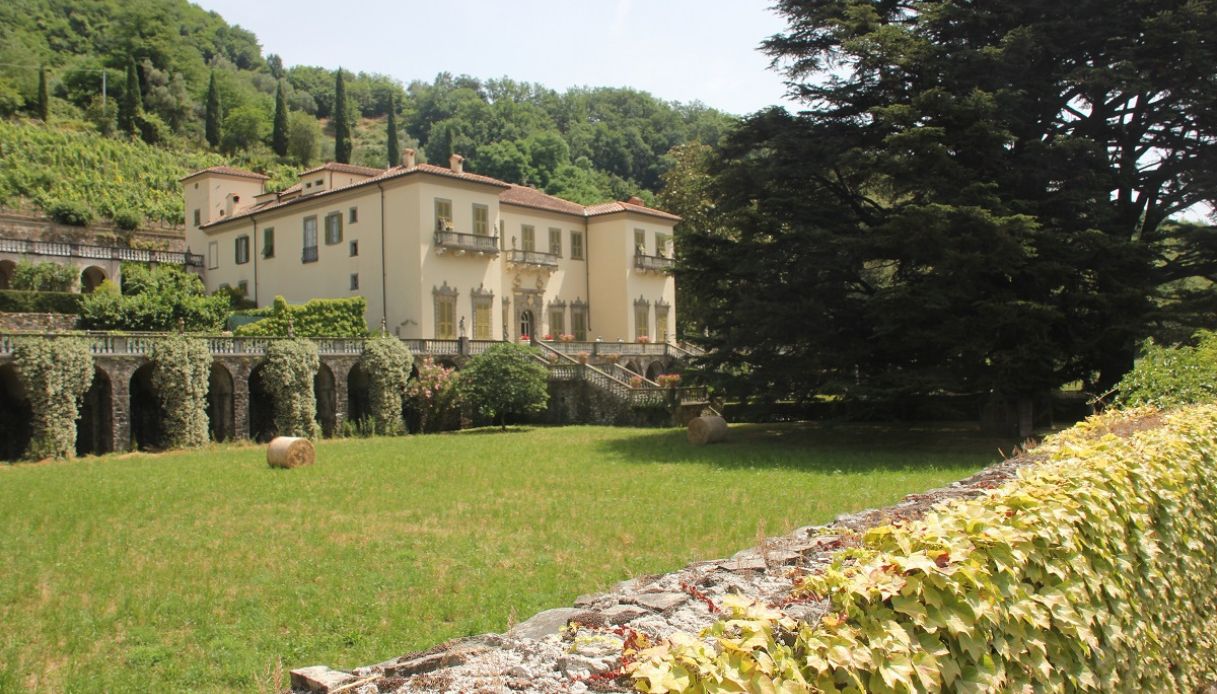 https://siviaggia.it/wp-content/uploads/sites/2/2025/01/Villa-Dosi-Delfini-Pontremoli.jpg