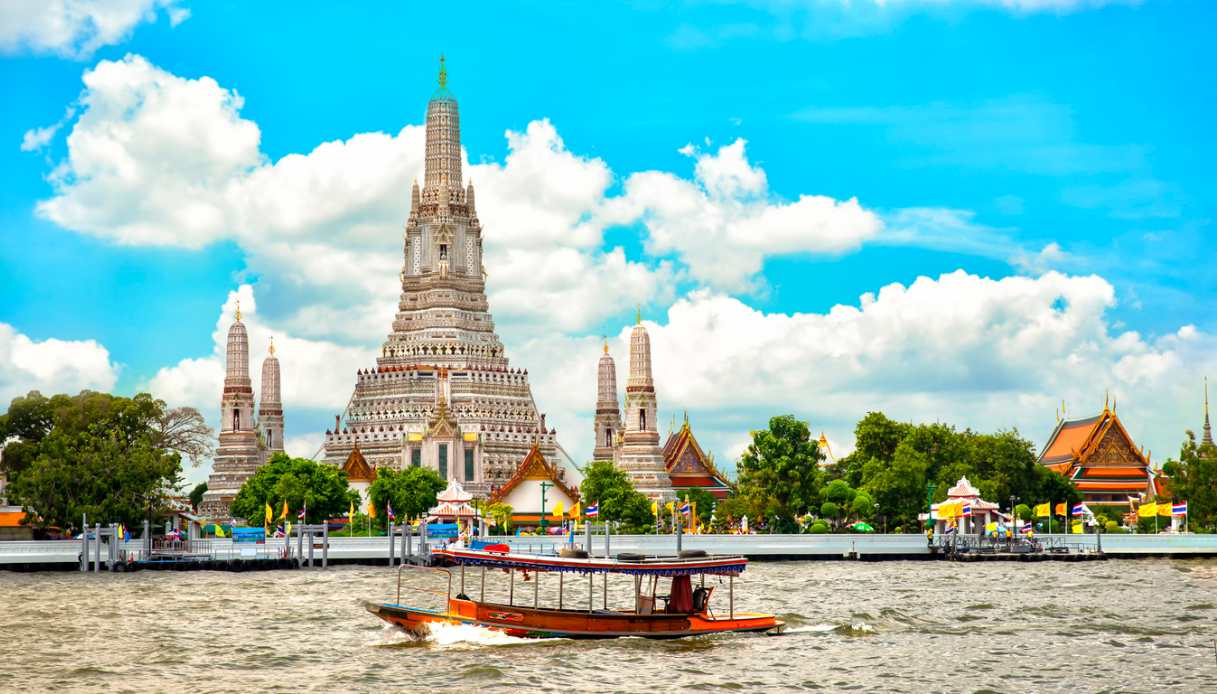 Wat Arun Bangkok fiume