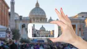 Giubileo 2025, le app sono i nuovi “bastoni del pellegrino”