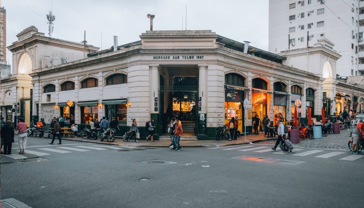 Mercato coperto di San Telmo a Buenos Aires in Argentina