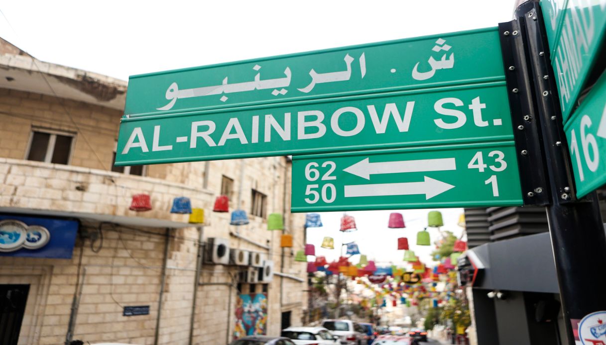 Una passeggiata sulla Rainbow Street di Amman