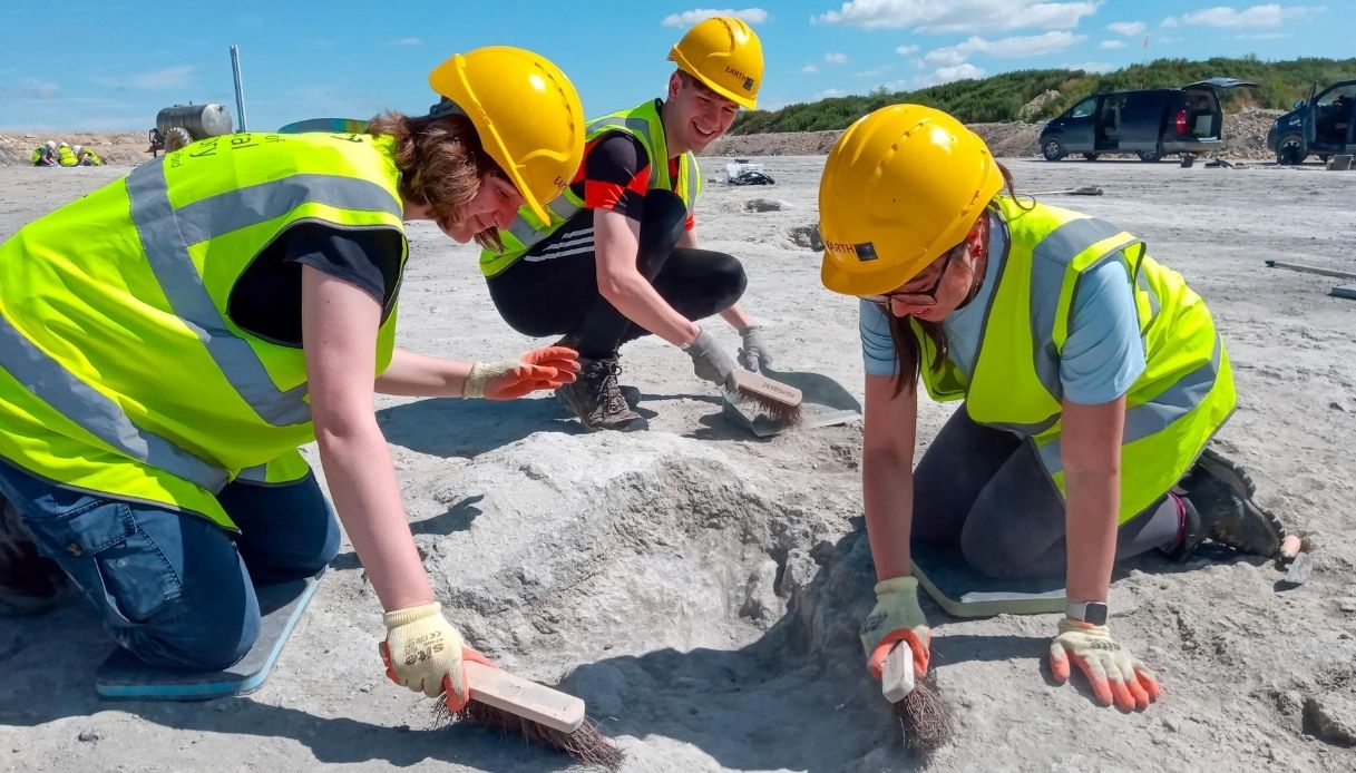 Paleontologi studiano le orme in Inghilterra