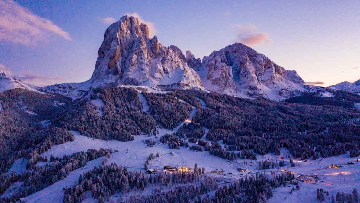 Le 13 migliori località di montagna dove organizzare una fuga romantica
