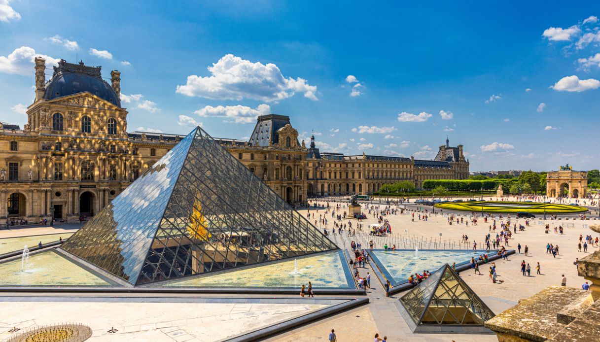 Il Louvre cambia look: il colossale progetto di ristrutturazione