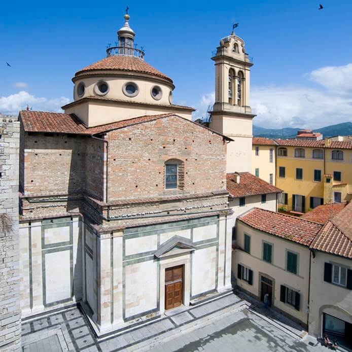 facciata basilica santa maria delle carceri prato