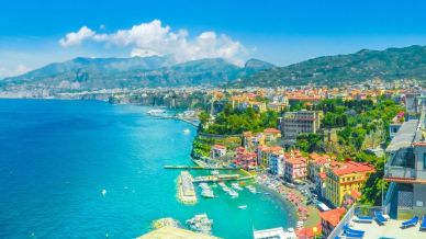 Anche Sorrento aderisce alla “carta d’Amalfi” per tutelarsi dall’overtourism