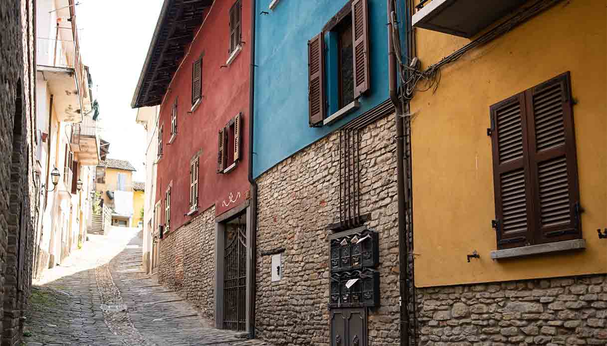 Sternja_Canelli-borgo