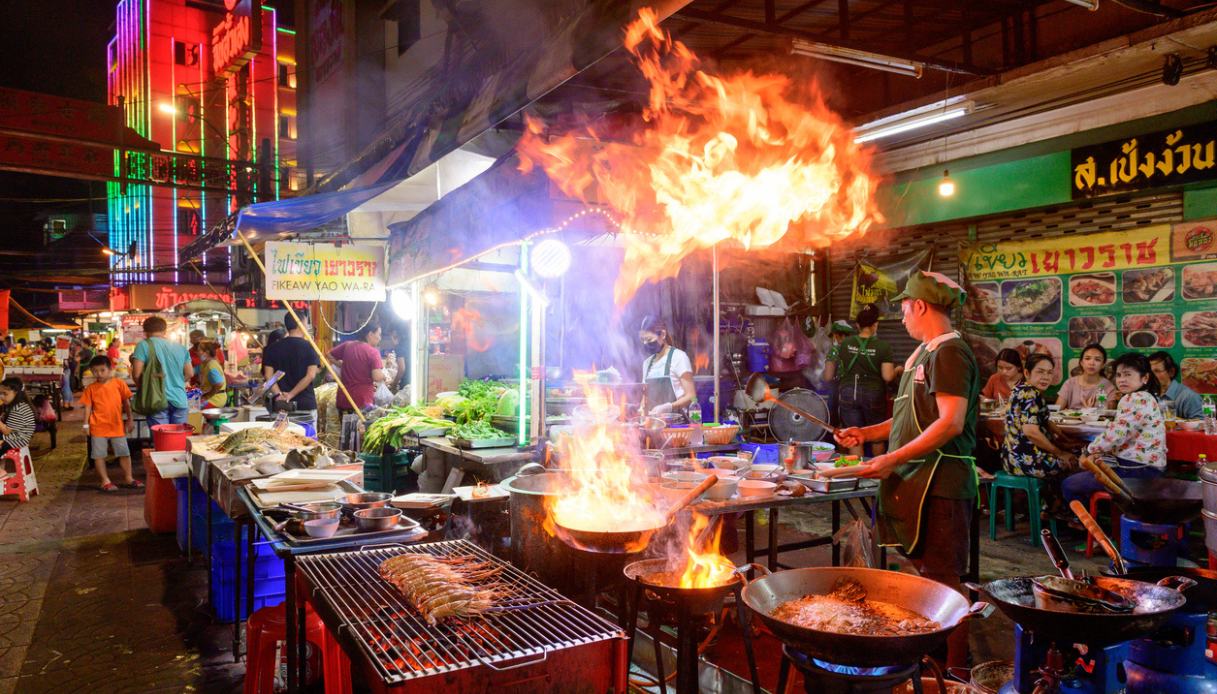 Yaowarat Road, Bangkon