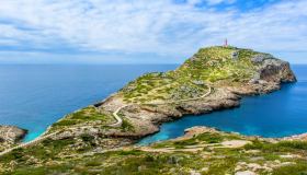 Le 5 isole del Mar Mediterraneo senza folla da visitare questa estate