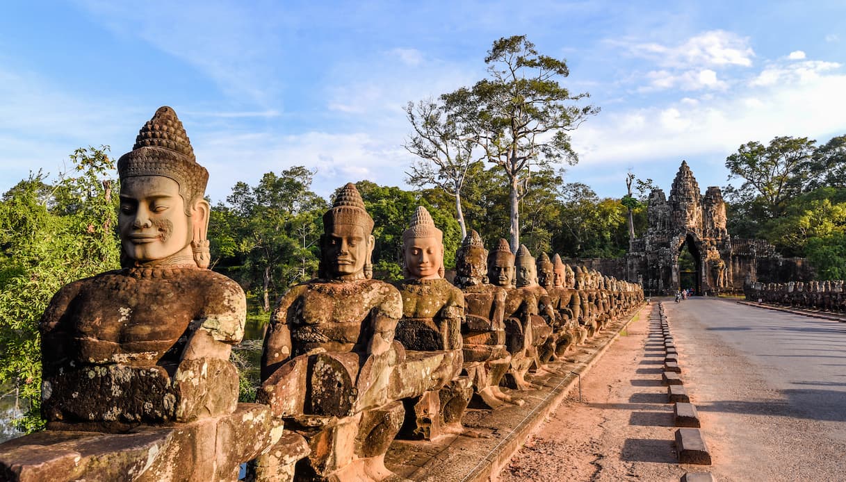 Angkor Wat, statue