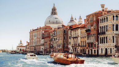 Venezia e turismo sostenibile: le linee guida per visitare la città